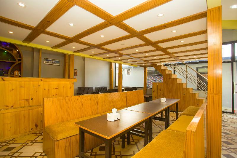 Oyo 150 Hotel Himalyan Height Катманду Экстерьер фото