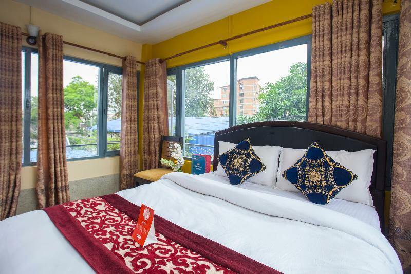 Oyo 150 Hotel Himalyan Height Катманду Экстерьер фото